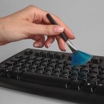 Чистячий набір Colorway для моніторів 3-в-1 (спрей 100мл +серветка 15*15 +щіточка) (CW-1031) (CW-1031) Чистячий набір Colorway для моніторів 3-в-1 (спрей 100мл +серветка 15*15 +щіточка) (CW-1031) (CW-1031)