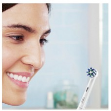Зубна електрощітка Braun Oral-B Pro1 D305.513.3X CrossAction Black (D305.513.3X CrossAction Black)